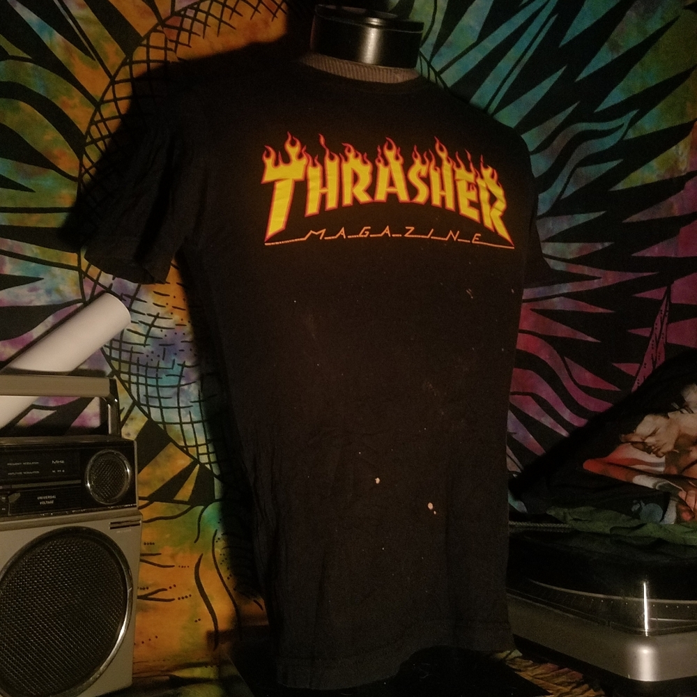 Female Thraser Tee